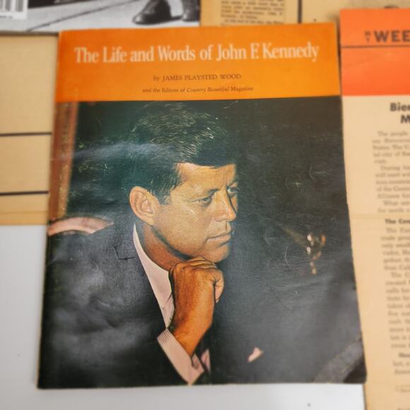 VTG Original JFK Life & Assignation Dallas Newspaper w/ Oswald Linked Lot of 5 - Picture 5 of 16